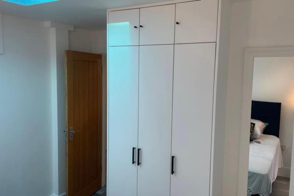 Comfortable Flat Close To The Beach Brighton Екстериор снимка