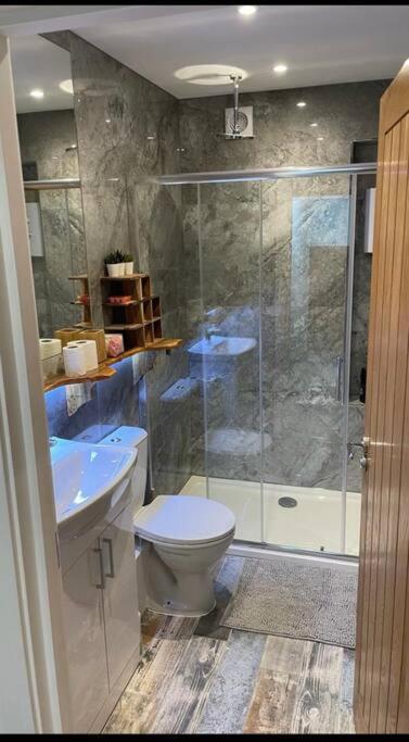 Comfortable Flat Close To The Beach Brighton Екстериор снимка