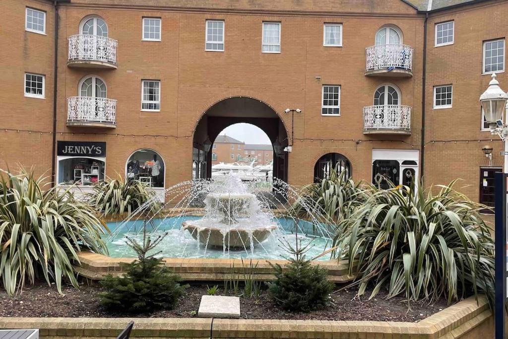 Comfortable Flat Close To The Beach Brighton Екстериор снимка