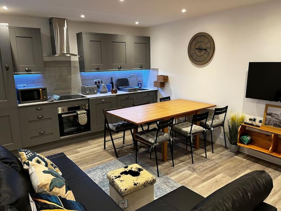Comfortable Flat Close To The Beach Brighton Екстериор снимка